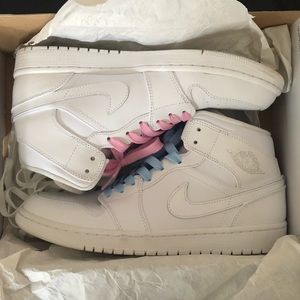 Nike Jordan Retro 1 All White CLEAN
